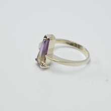 Cargar imagen en el visor de la galería, Anillo con piedra Bolivianita