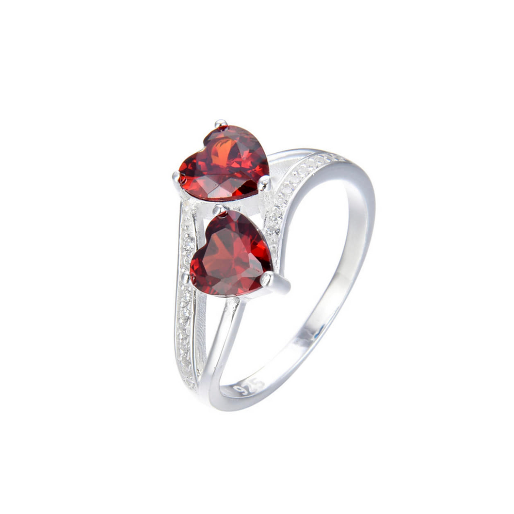 Anillo con diseño romántico