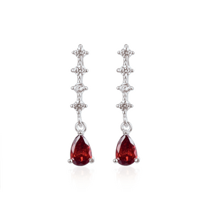 Aretes largos con gema roja